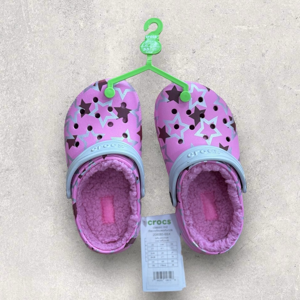 NWT lined Crocs C11